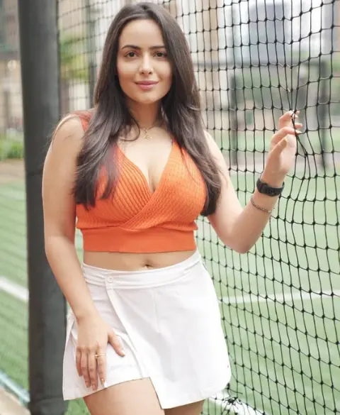 Escorts in Naigaon - Call Girls Service Naigaon