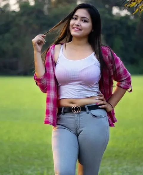 Escorts in Surat - Call Girls Service Surat