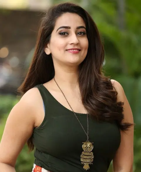 Aishani - Mumbai Escorts